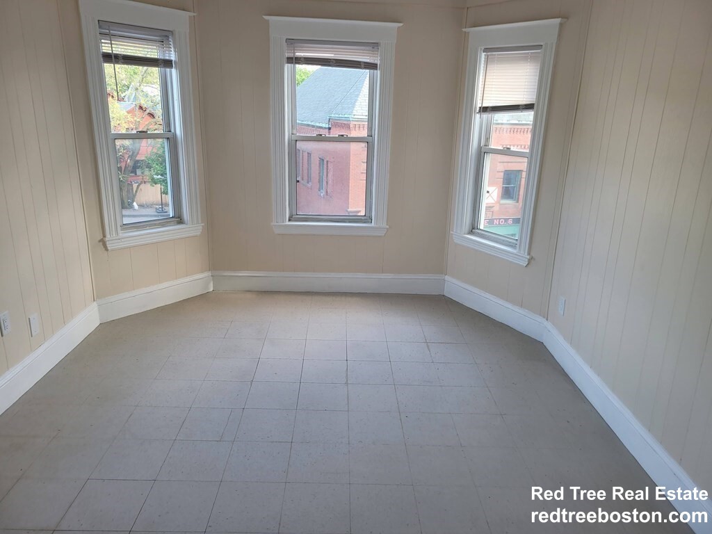 4 bed, 1.5 bath apartment for rent at 175 River Unit 3, Cambridgeport — photo 17 of 21
