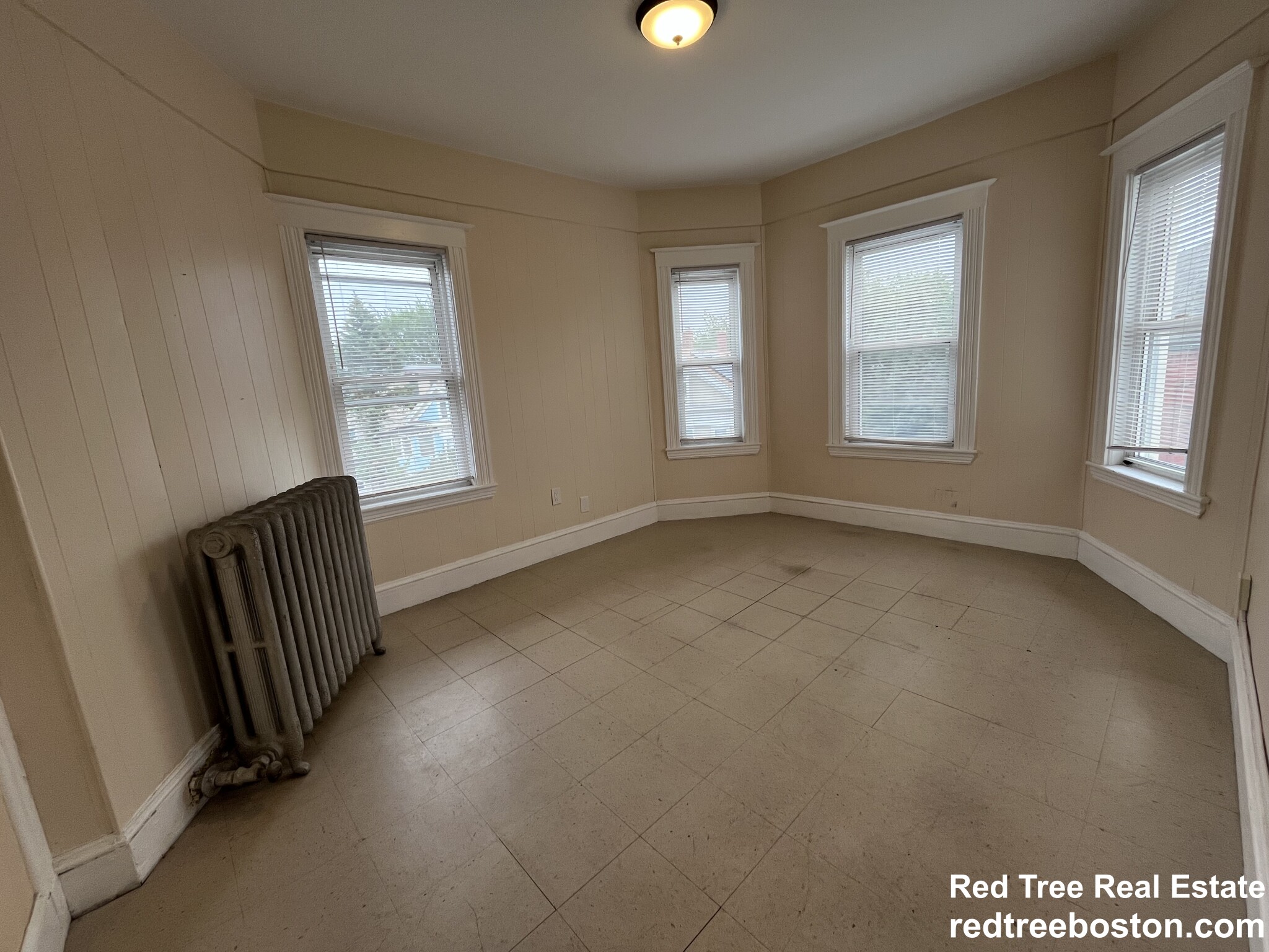 4 bed, 1.5 bath apartment for rent at 175 River Unit 3, Cambridgeport — photo 3 of 21