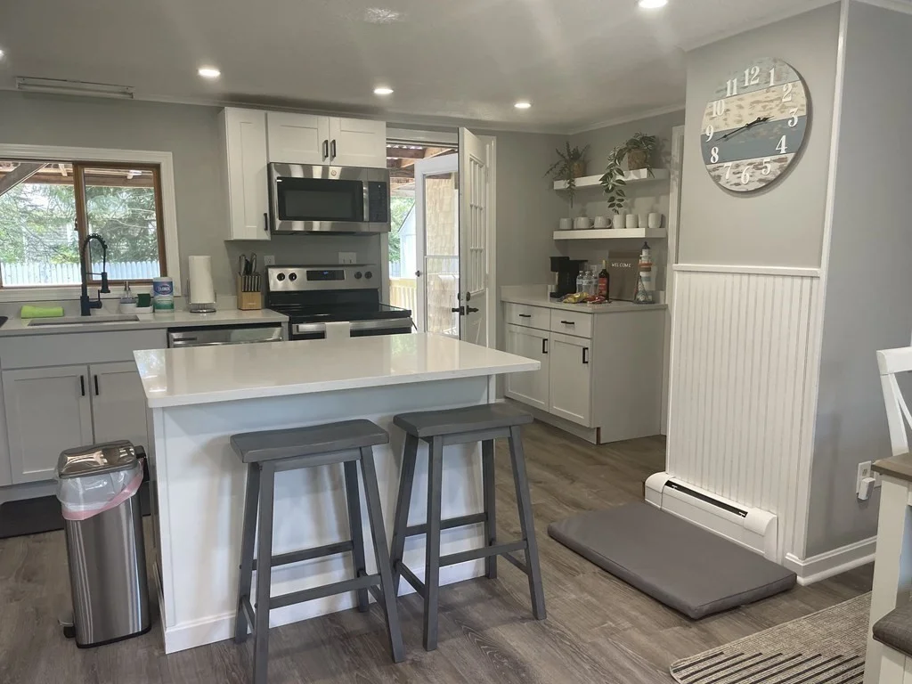 2 bed, 1 bath apartment for rent at 175 Sam Ryder Rd, Chatham — photo 4 of 17