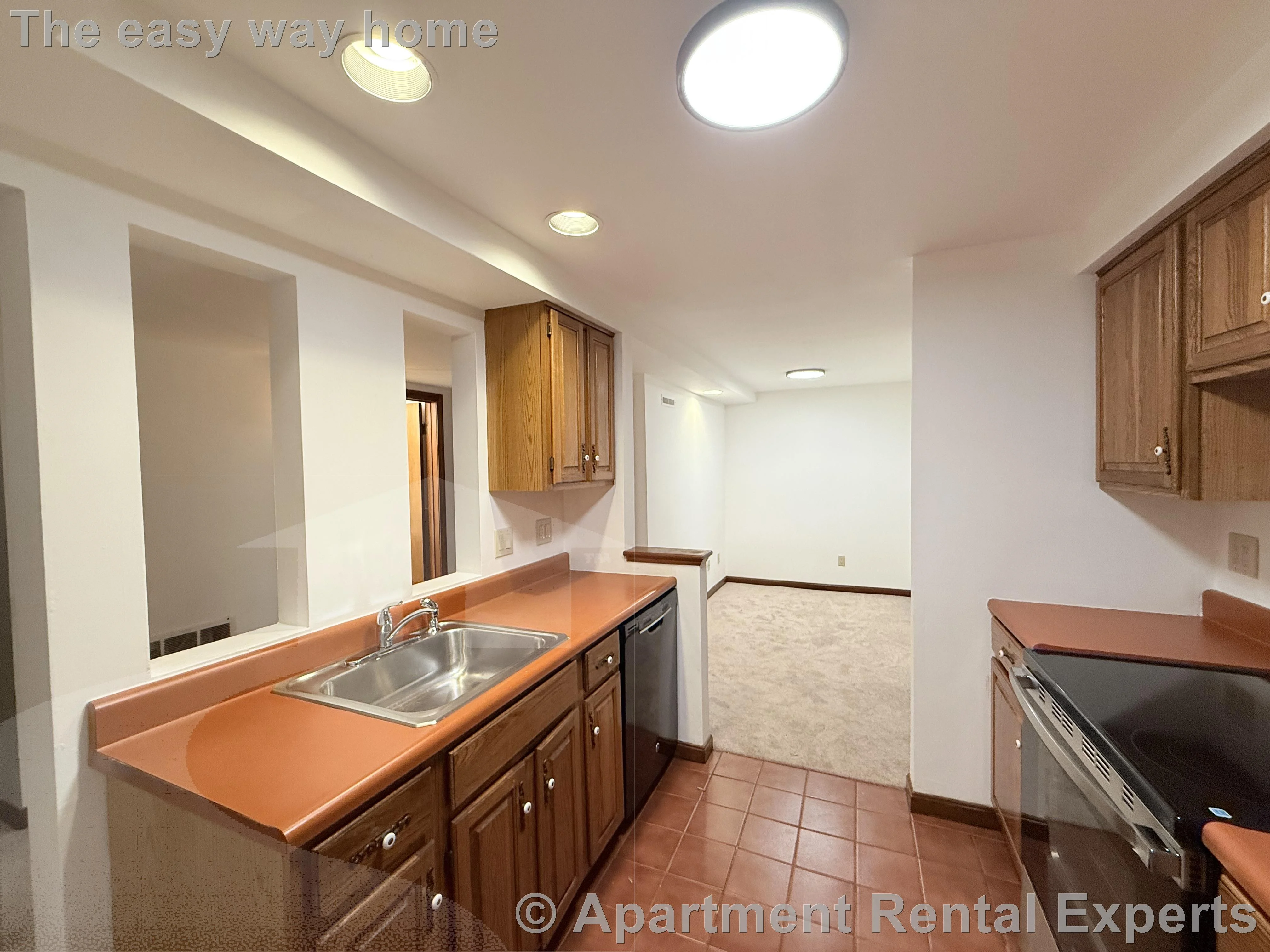 2 bed, 1 bath apartment for rent at 175 Summer St Unit 2, Spring Hill — photo 3 of 14