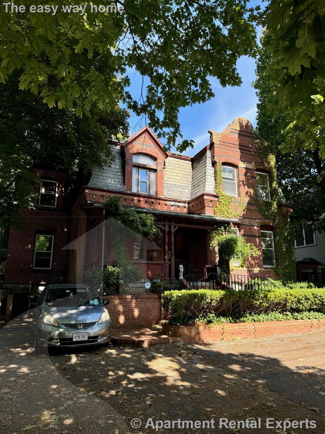 1 bed, 1 bath apartment for rent at 175 Summer St Unit 5, Spring Hill — photo 1 of 12
