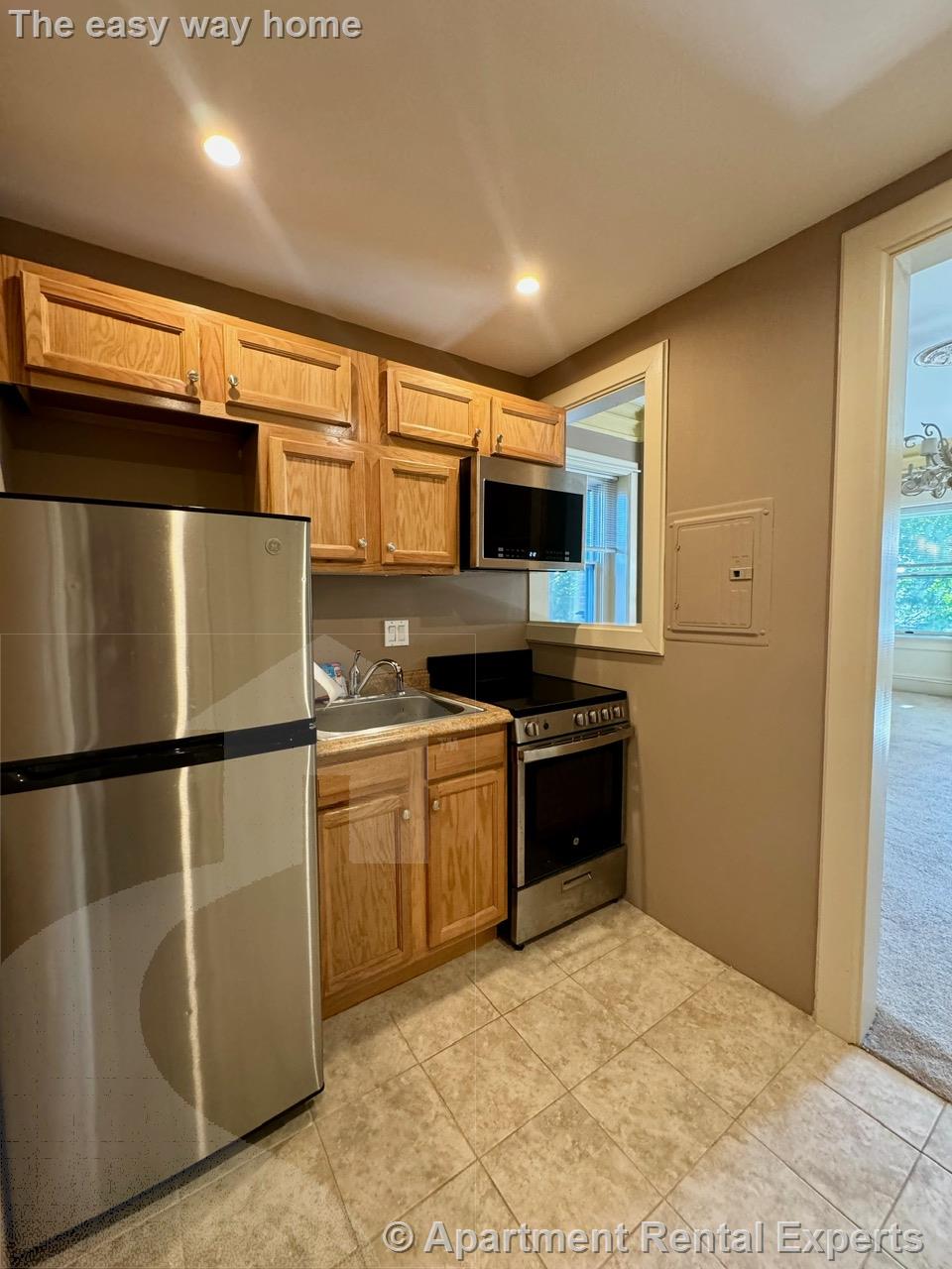 1 bed, 1 bath apartment for rent at 175 Summer St Unit 5, Spring Hill — photo 7 of 12
