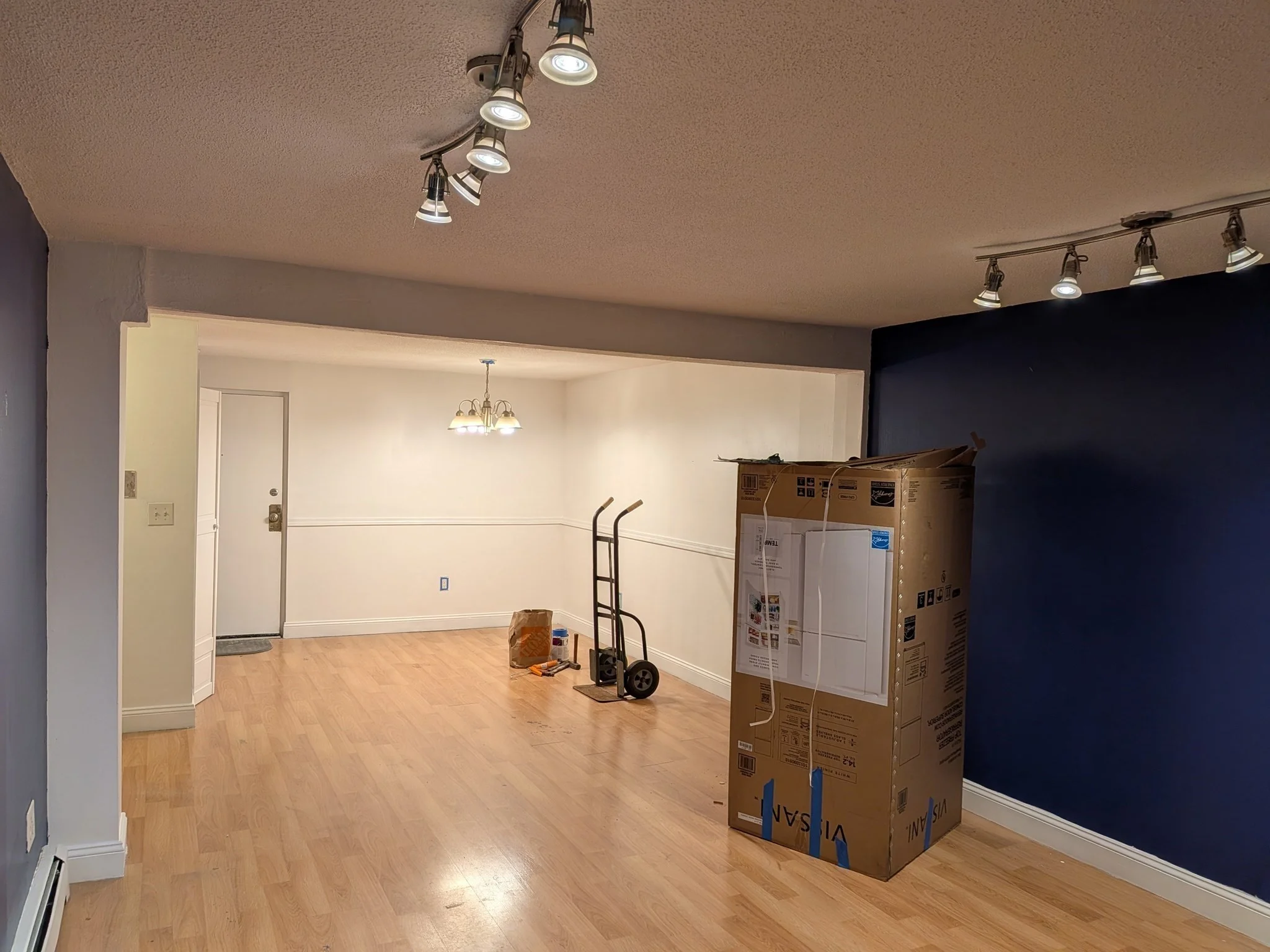 1 bed, 1 bath apartment for rent at 175 Ward St Unit 28, Revere — photo 1 of 14