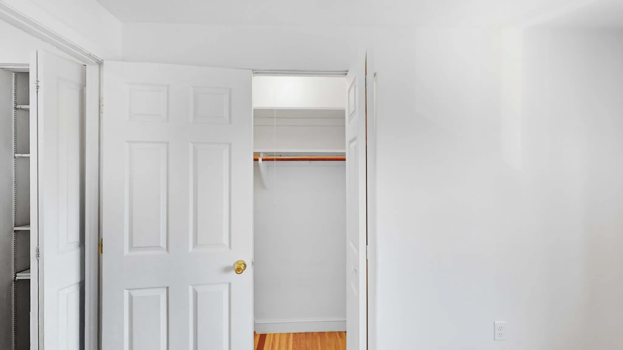 2 bed, 1 bath apartment for rent at 175 West Wyoming Ave Unit 42, Melrose — photo 17 of 27