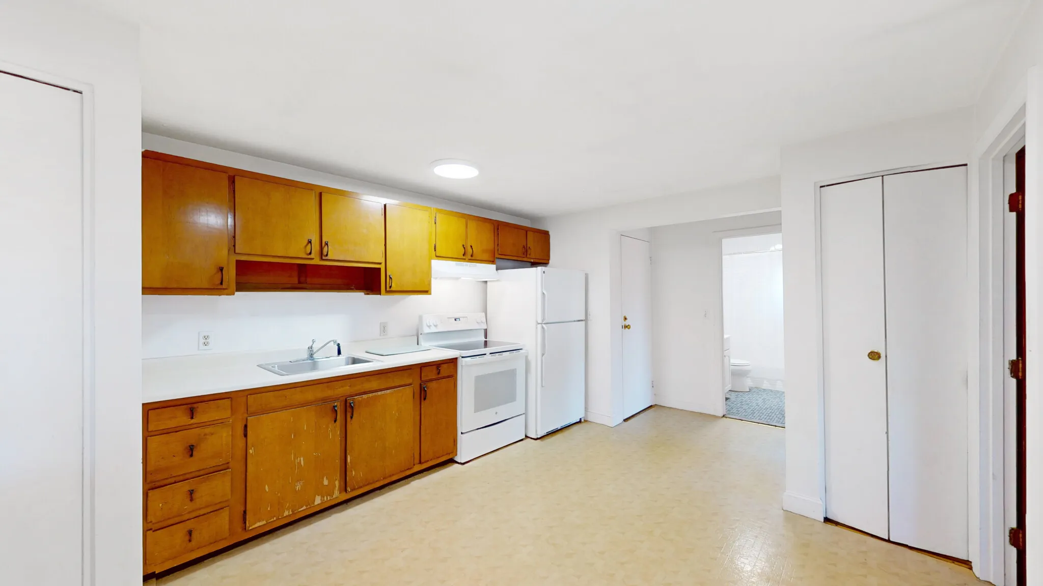 2 bed, 1 bath apartment for rent at 175 West Wyoming Ave Unit 46, Melrose — photo 4 of 17