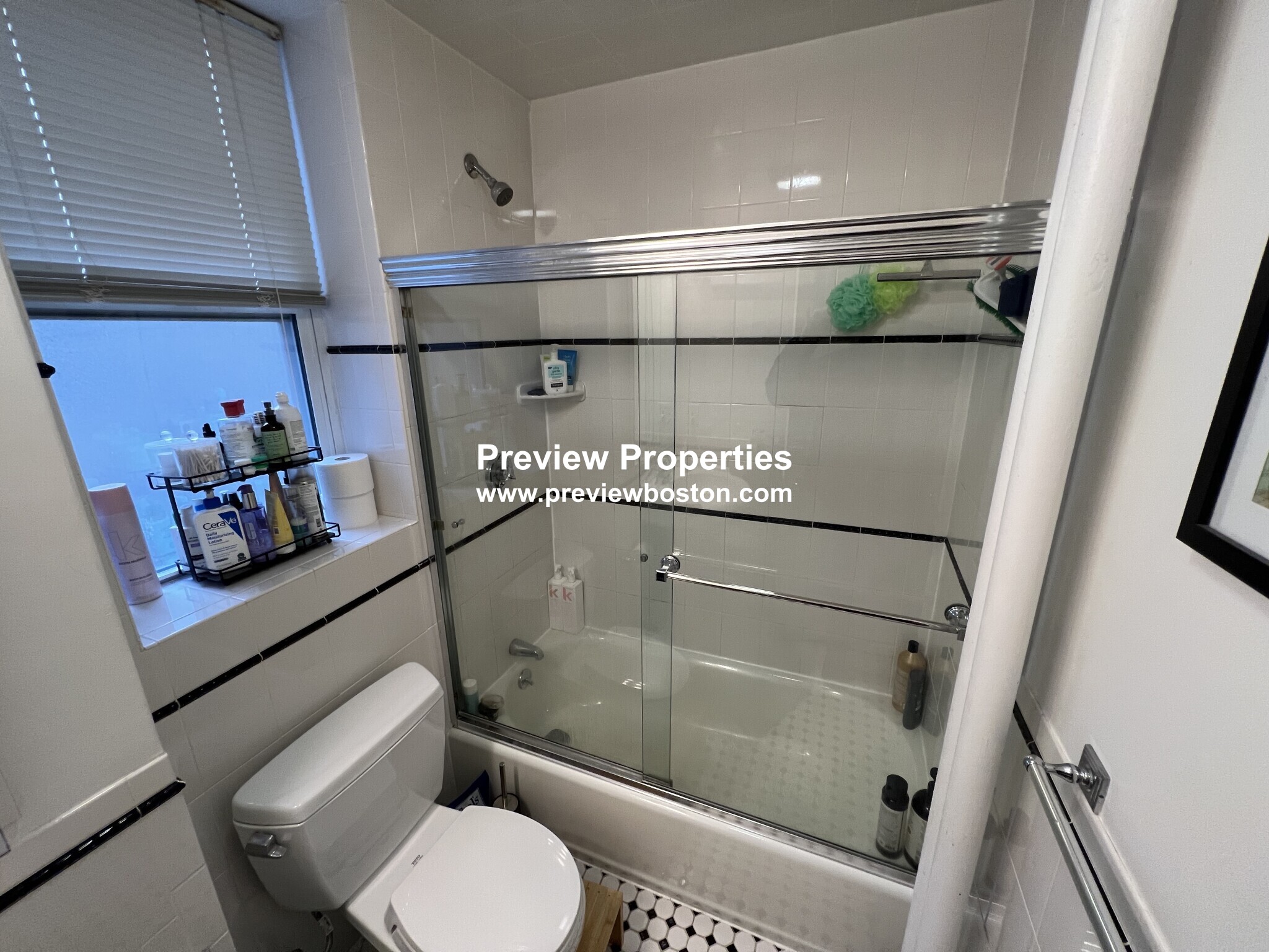 2 bed, 1 bath apartment for rent at 1750 Commonwealth Ave Unit 10, Brighton — photo 39 of 78