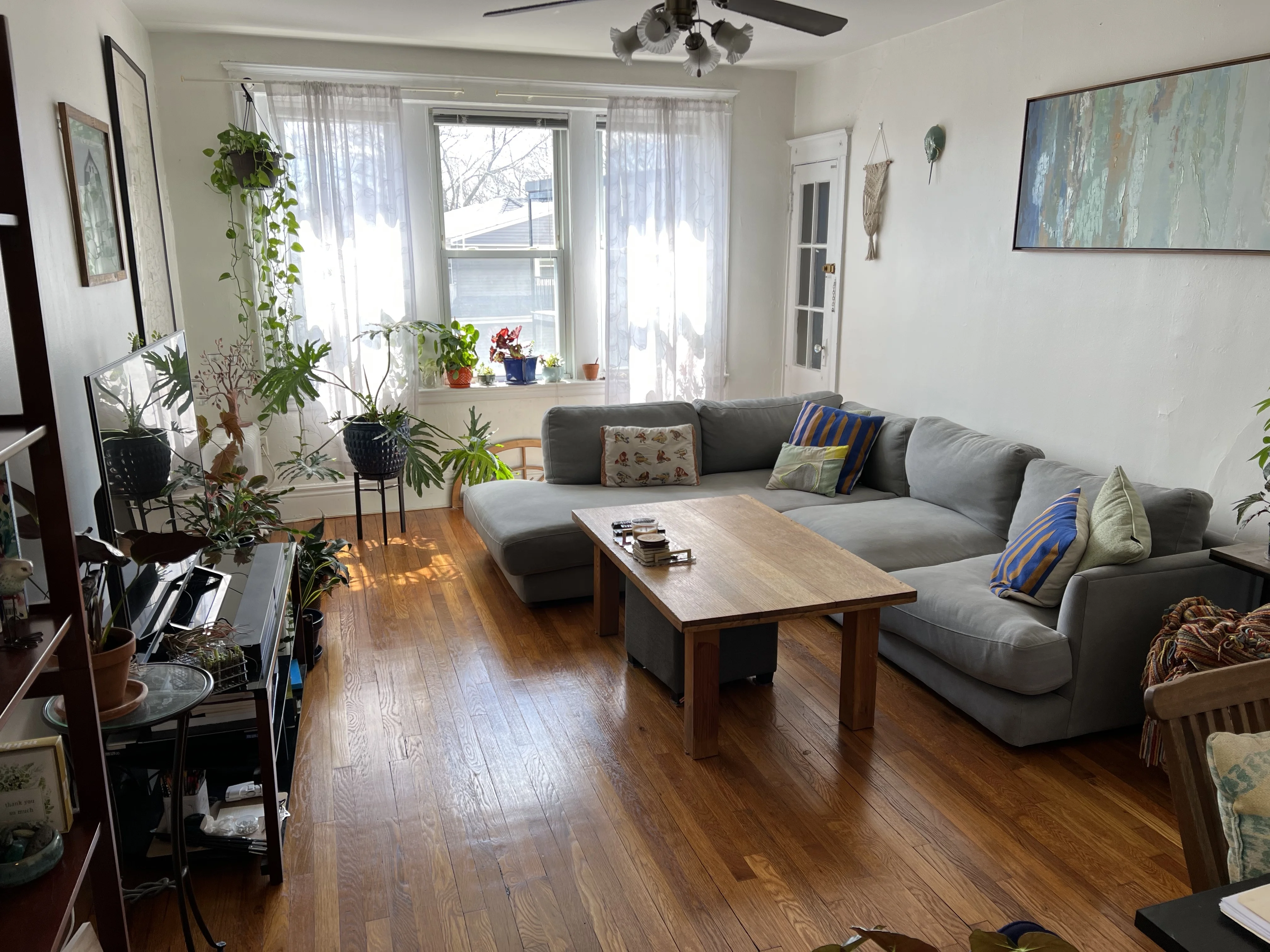 1 bed, 1 bath apartment for rent at 1750 Commonwealth Ave Unit 11, Brighton