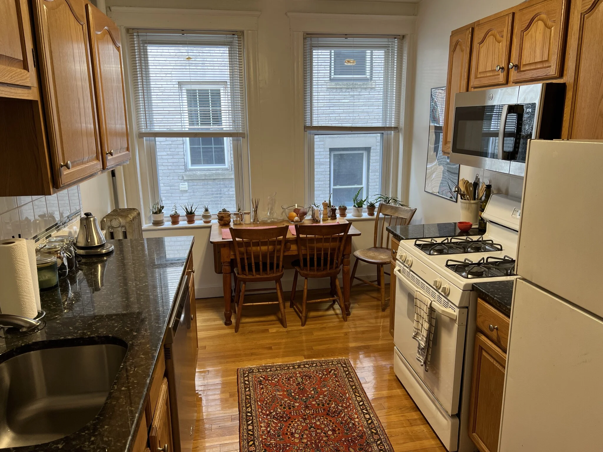 2 bed, 1 bath apartment for rent at 1750 Commonwealth Ave Unit 5a, Brighton — photo 5 of 27