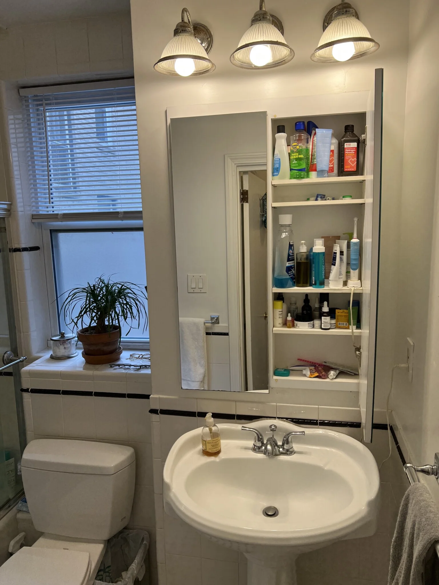 2 bed, 1 bath apartment for rent at 1750 Commonwealth Ave Unit 5a, Brighton — photo 16 of 27