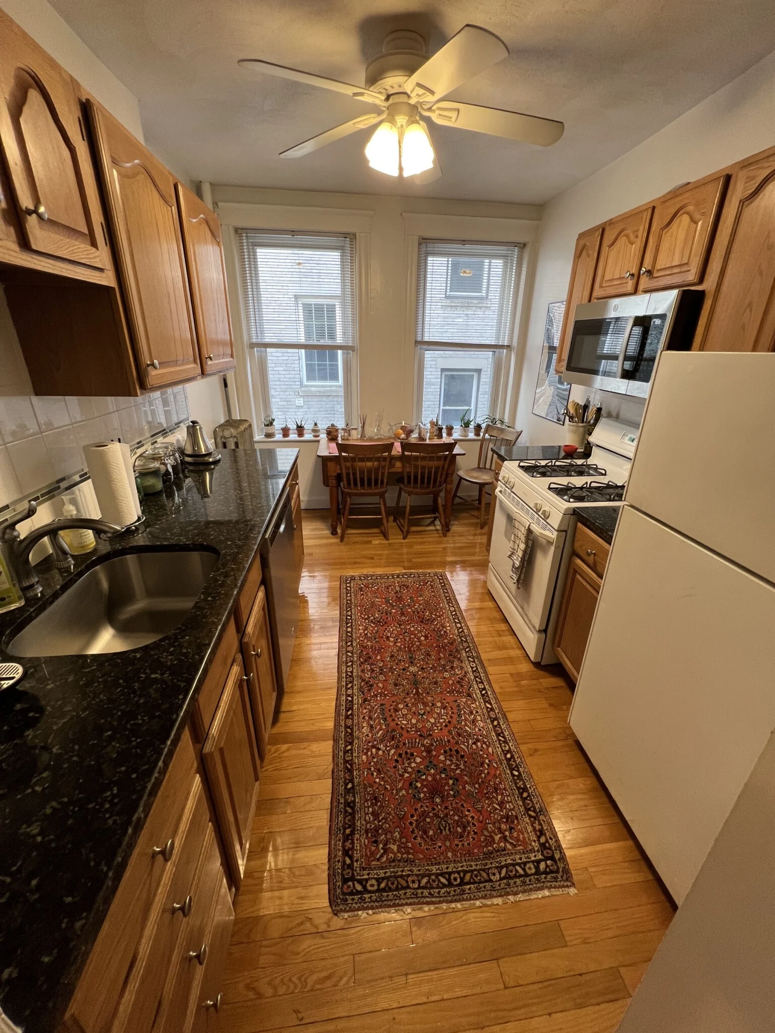 2 bed, 1 bath apartment for rent at 1750 Commonwealth Ave Unit 5a, Brighton — photo 4 of 27
