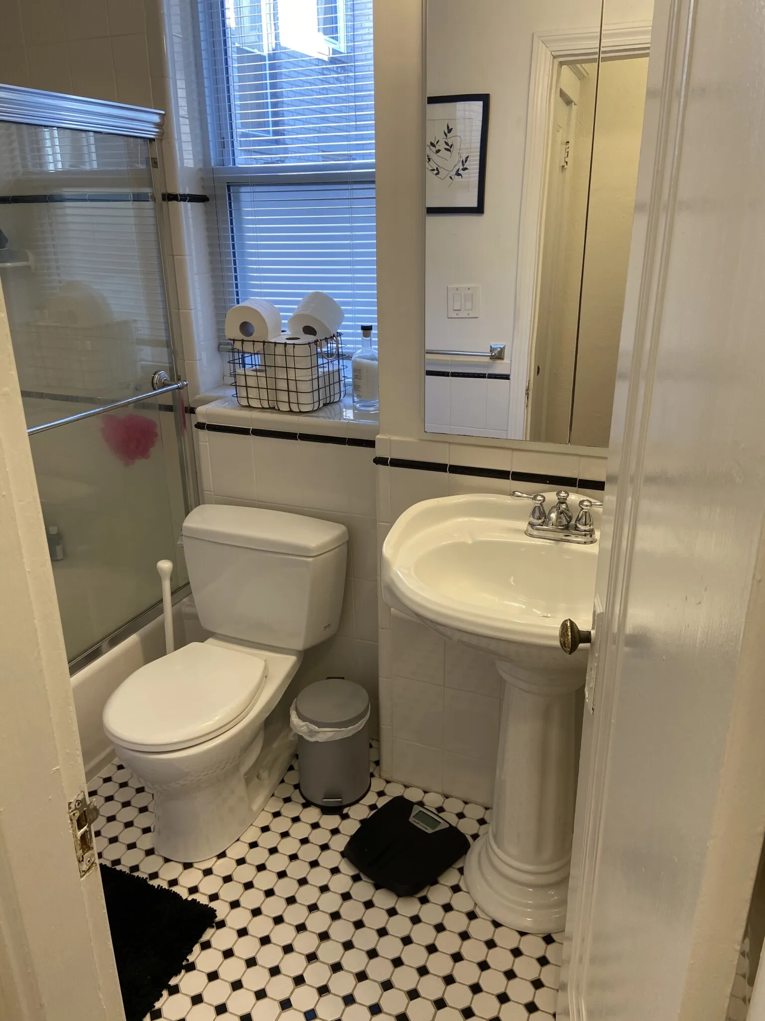 2 bed, 1 bath apartment for rent at 1750 Commonwealth Ave Unit 9, Brighton — photo 6 of 11