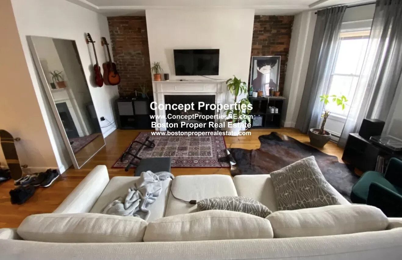 2 bed, 1 bath apartment for rent at 1750 Washington St Unit 10, South End — photo 3 of 25