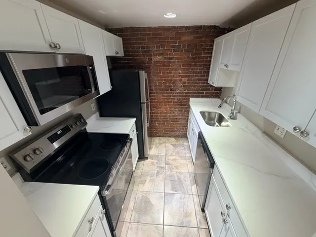 2 bed, 1 bath apartment for rent at 1750 Washington St Unit 10, South End — photo 15 of 25
