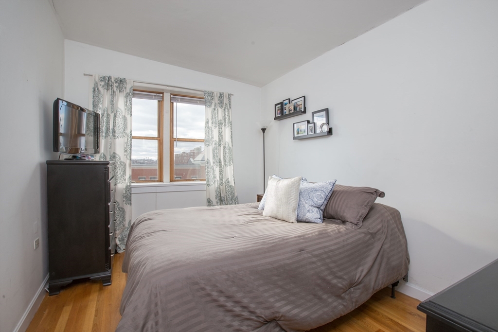 1 bed, 1 bath apartment for rent at 1750 Washington St Unit 7, South End — photo 8 of 10