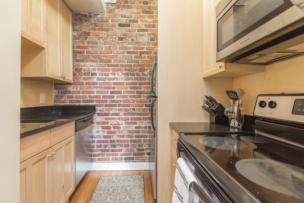 1 bed, 1 bath apartment for rent at 1750 Washington St Unit 7, South End — photo 6 of 10