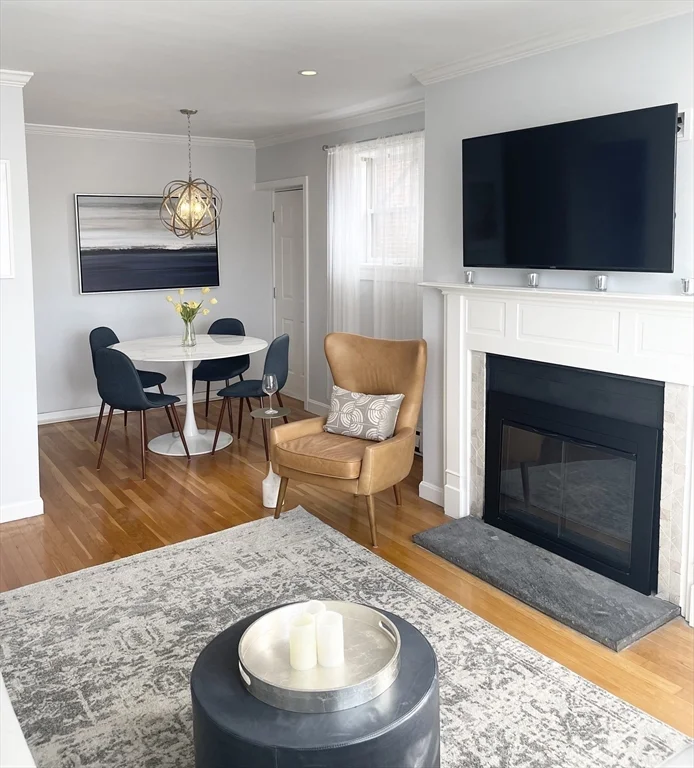 1 bed, 1 bath apartment for rent at 1750 Washington Unit 5, South End — photo 4 of 11