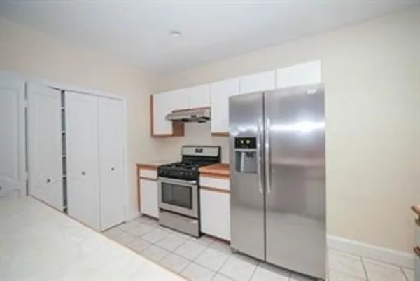 5 bed, 3 bath apartment for rent at 1751 Commonwealth Ave Unit 1, Brighton — photo 19 of 22