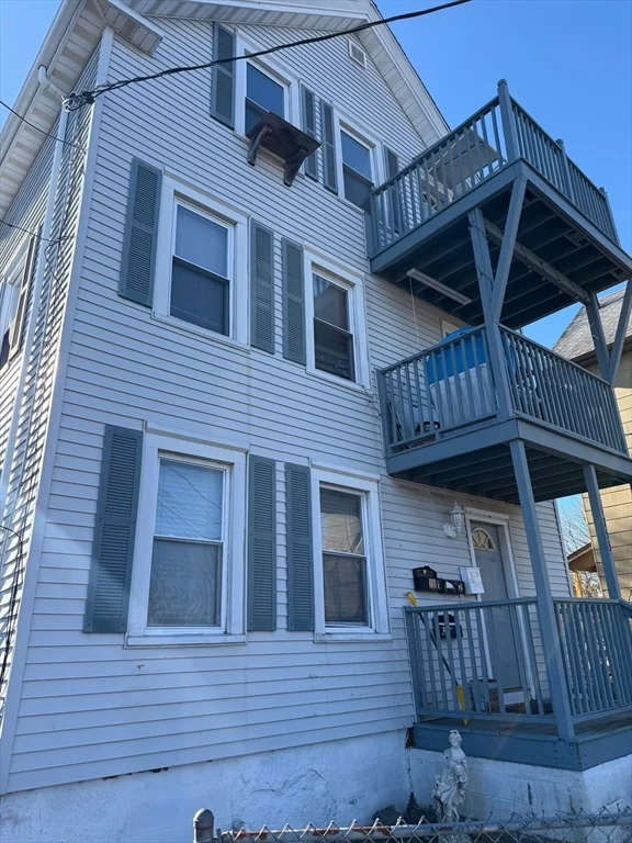 3 bed, 1 bath apartment for rent at 1753 E Rodney French Blvd Unit 3, South End — photo 12 of 12