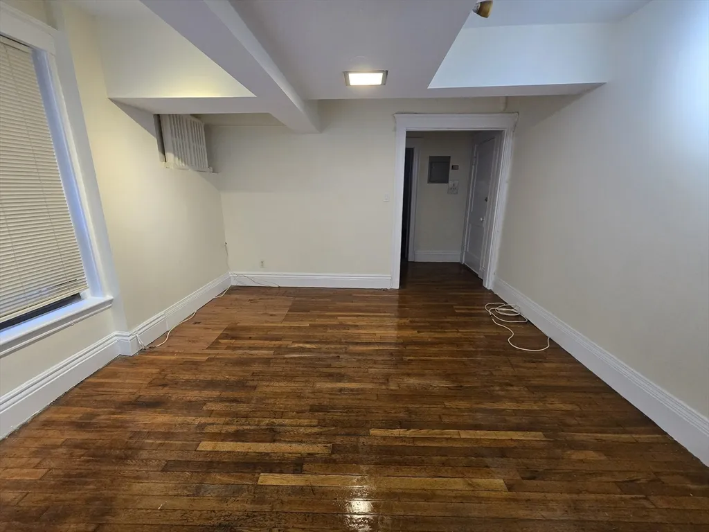 2 bed, 1 bath apartment for rent at 1754 Commonwealth Ave Unit B, Brighton — photo 3 of 8