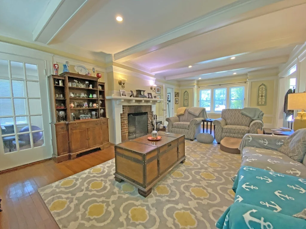 4 bed, 3 bath apartment for rent at 1754 Washington St, Auburndale — photo 4 of 24