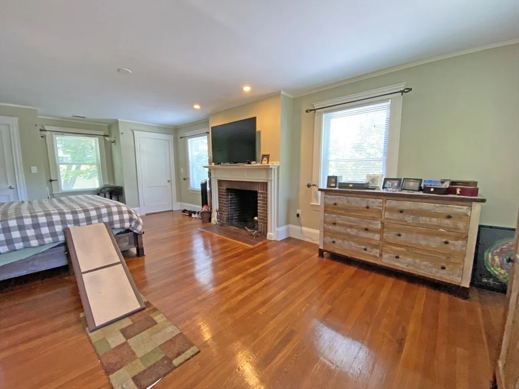4 bed, 3 bath apartment for rent at 1754 Washington St, Auburndale — photo 15 of 24