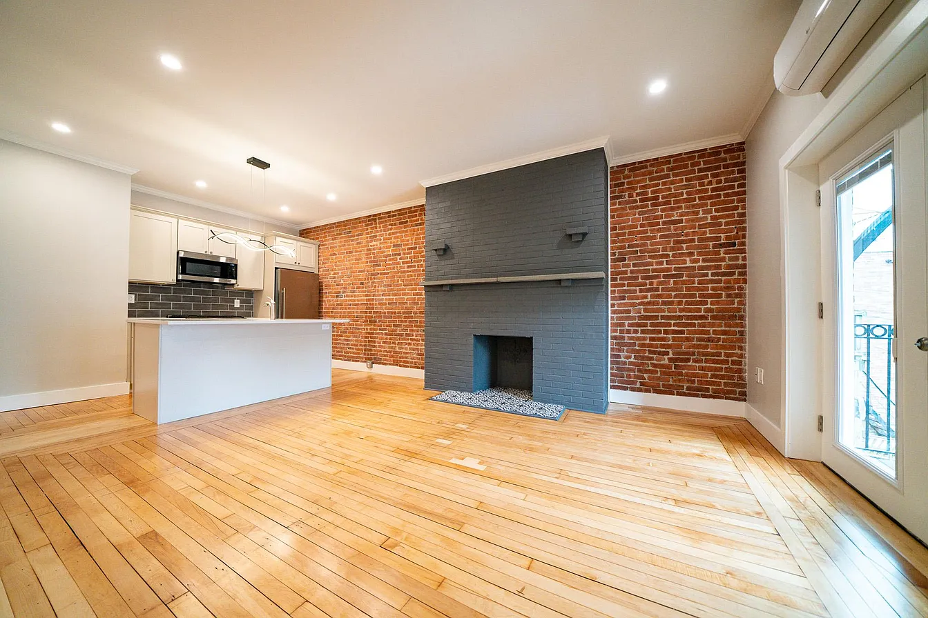 3 bed, 2 bath apartment for rent at 1755 Commonwealth Ave Unit 1, Brighton — photo 2 of 20