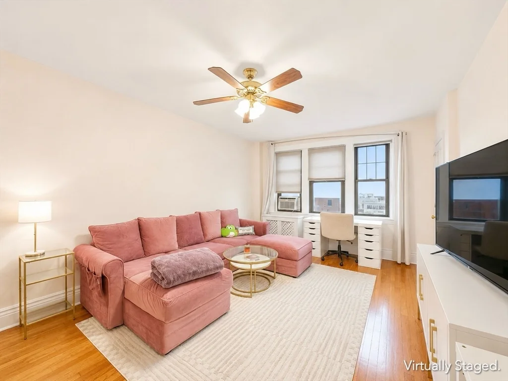 1 bed, 1 bath apartment for rent at 1758 Commonwealth Ave Unit 3, Brighton — photo 2 of 9