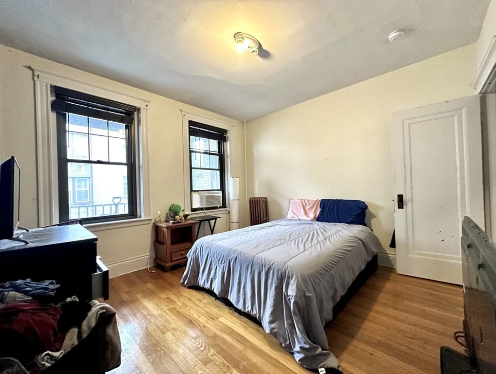 1 bed, 1 bath apartment for rent at 1758 Commonwealth Ave Unit 7, Brighton — photo 9 of 12