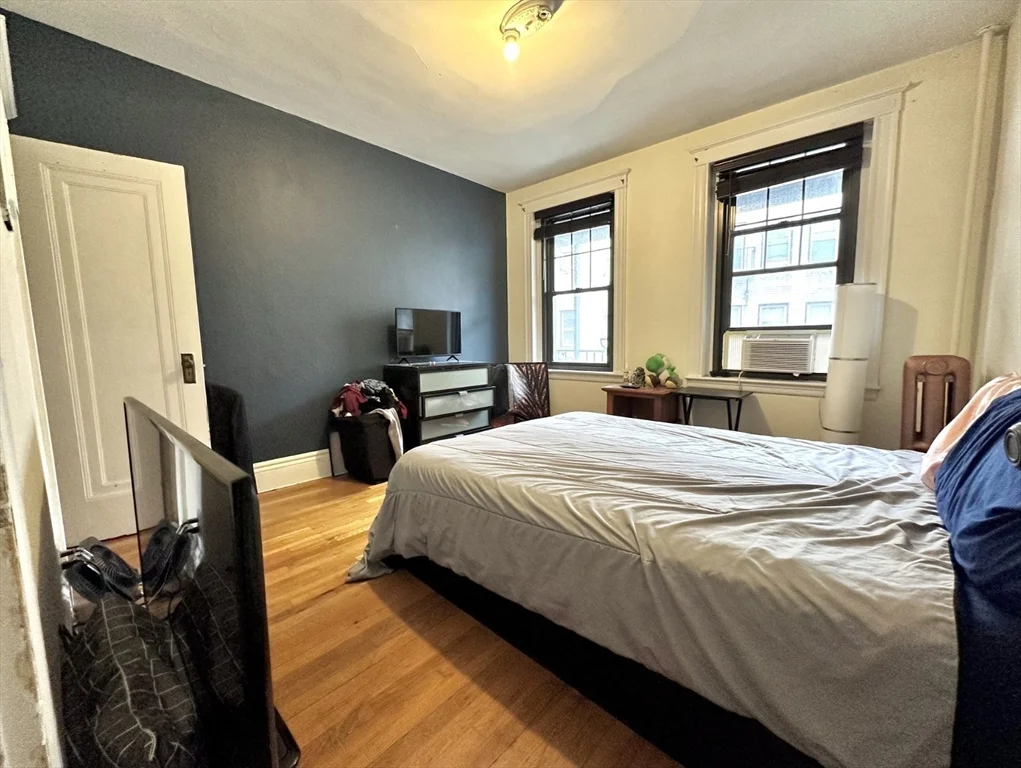 1 bed, 1 bath apartment for rent at 1758 Commonwealth Ave Unit 7, Brighton — photo 8 of 12