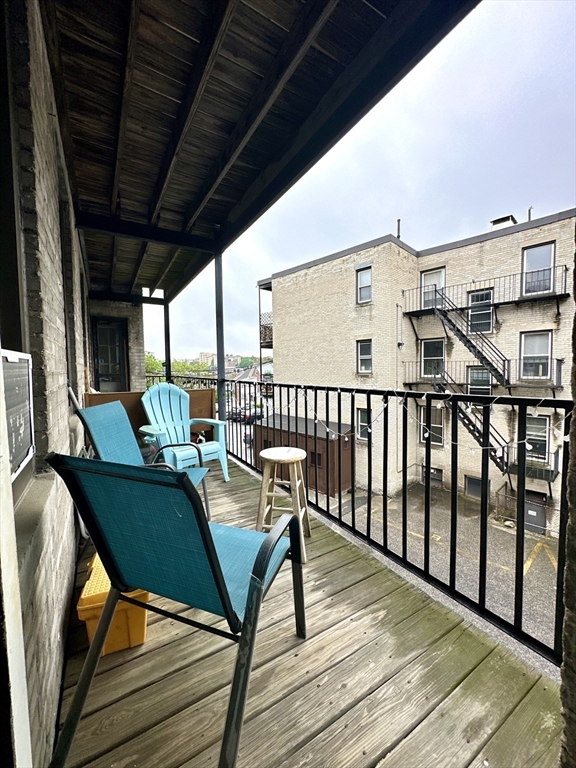 1 bed, 1 bath apartment for rent at 1758 Commonwealth Ave Unit 7, Brighton — photo 11 of 12