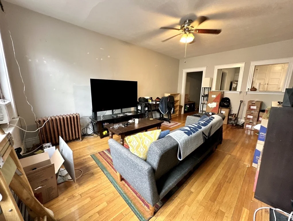 1 bed, 1 bath apartment for rent at 1758 Commonwealth Ave Unit 7, Brighton — photo 7 of 12