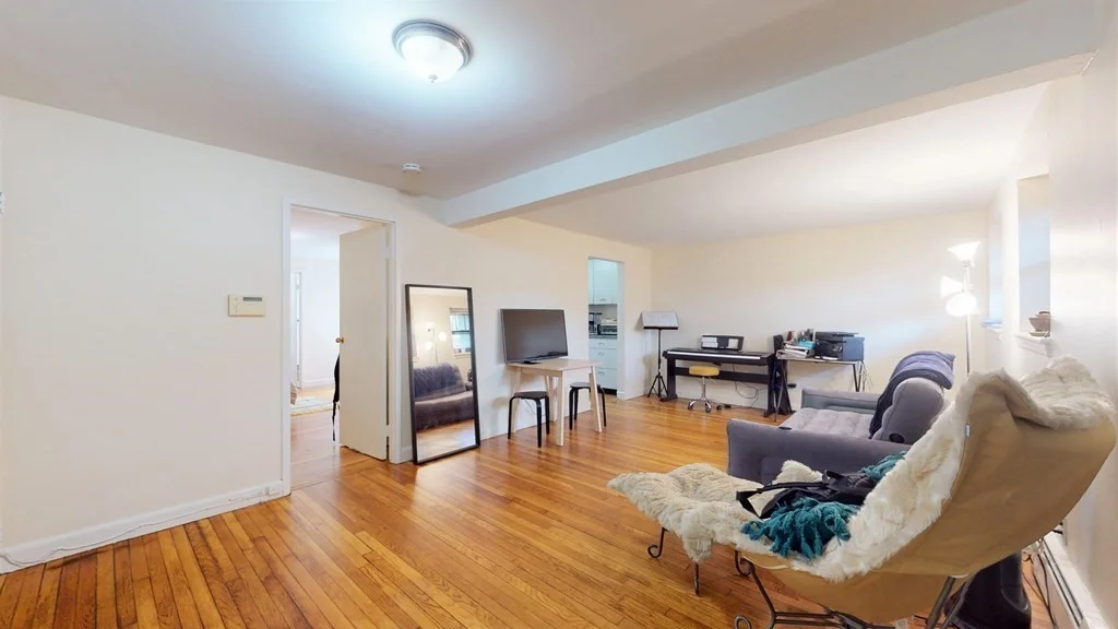 1 bed, 1 bath apartment for rent at 1758 Commonwealth Ave Unit B, Boston — photo 2 of 13