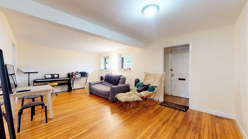 1 bed, 1 bath apartment for rent at 1758 Commonwealth Ave Unit B, Boston — photo 4 of 13