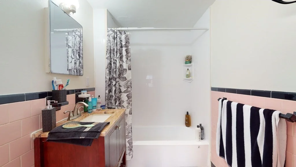 1 bed, 1 bath apartment for rent at 1758 Commonwealth Ave Unit B, Boston — photo 11 of 13
