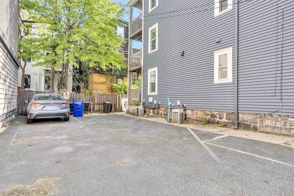 1 bed, 1 bath apartment for rent at 176 Bowen St Unit 2, South Boston — photo 11 of 11