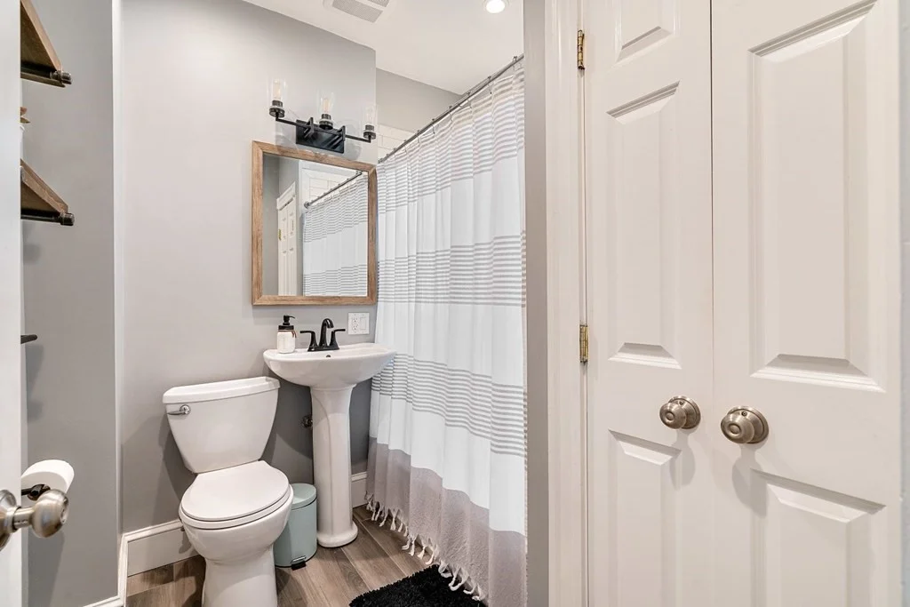 2 bed, 1 bath apartment for rent at 176 Bowen St Unit 3, South Boston — photo 10 of 19