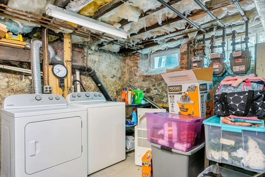 2 bed, 1 bath apartment for rent at 176 Bowen St Unit 3, South Boston — photo 17 of 19