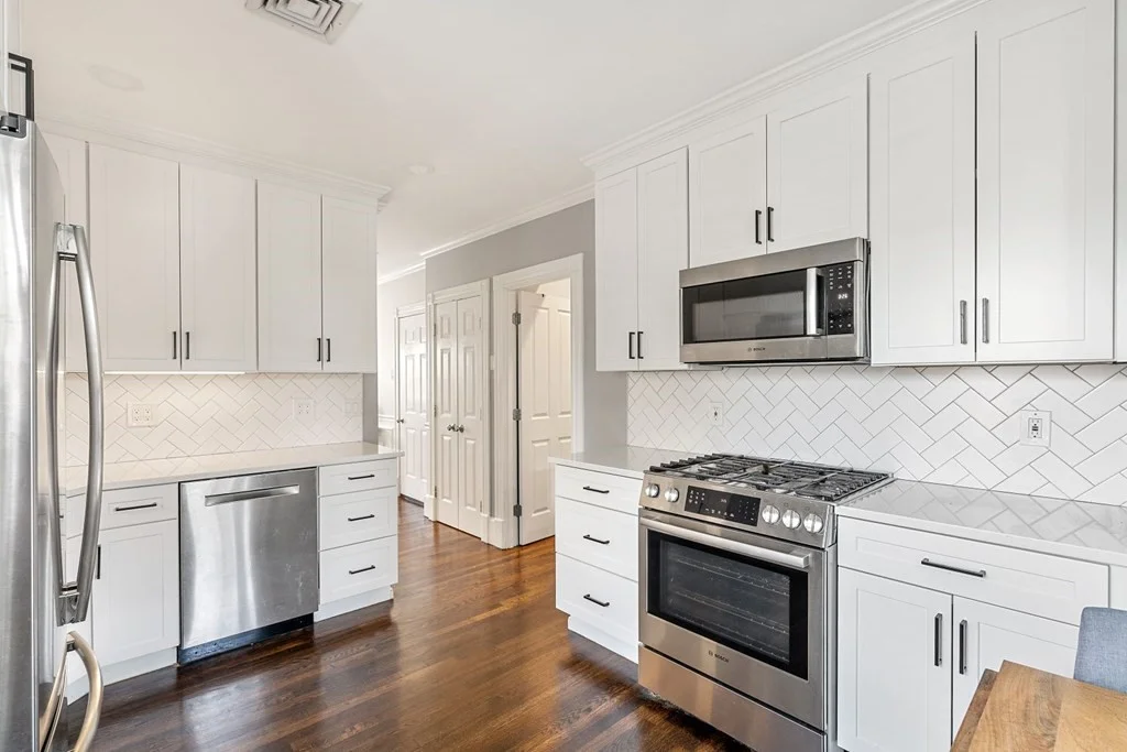 2 bed, 1 bath apartment for rent at 176 Bowen St Unit 3, South Boston — photo 5 of 19