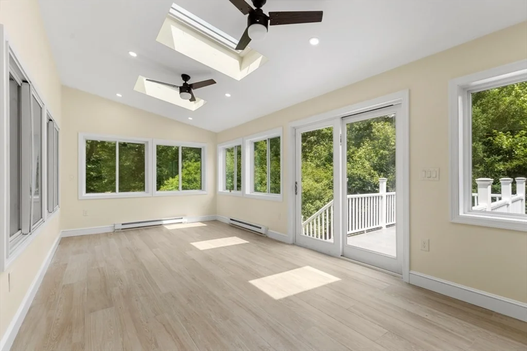 6 bed, 3 bath apartment for rent at 176 Burlington St Unit 176, Lexington — photo 9 of 24
