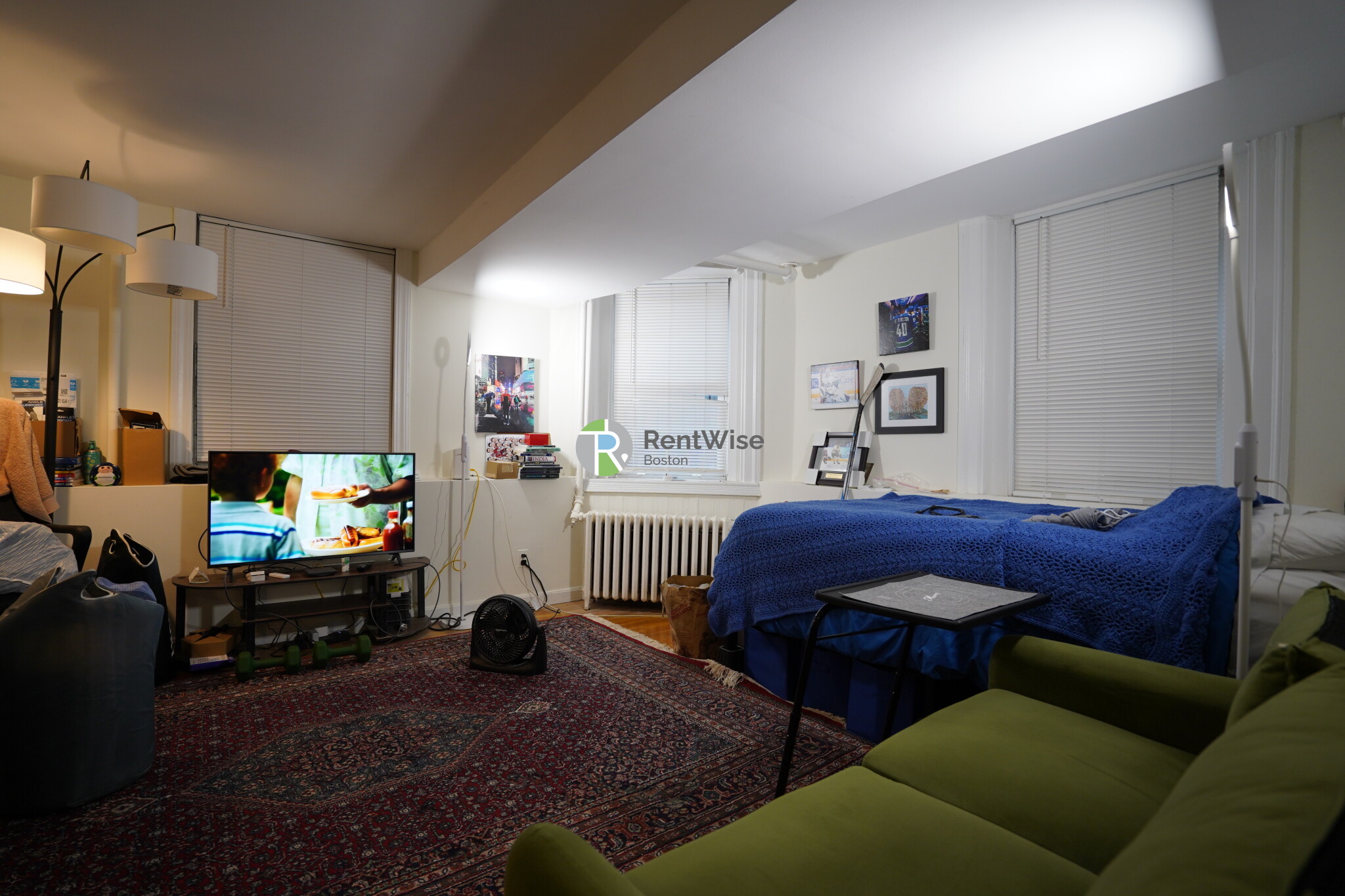 Studio bed, 1 bath apartment for rent at 176 Commonwealth Ave Unit 1, Back Bay — photo 2 of 12