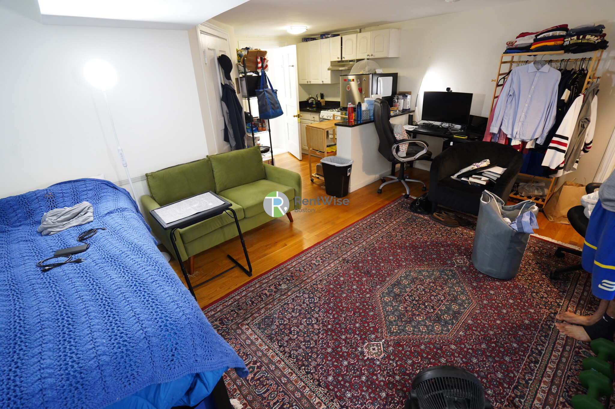 Studio bed, 1 bath apartment for rent at 176 Commonwealth Ave Unit 1, Back Bay — photo 1 of 12