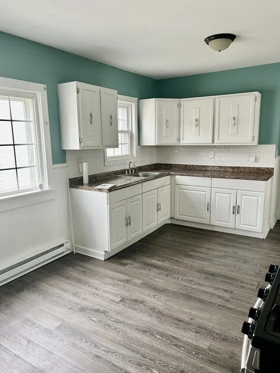 4 bed, 1 bath apartment for rent at 176 Congress Ave Unit 2, Chelsea — photo 3 of 10