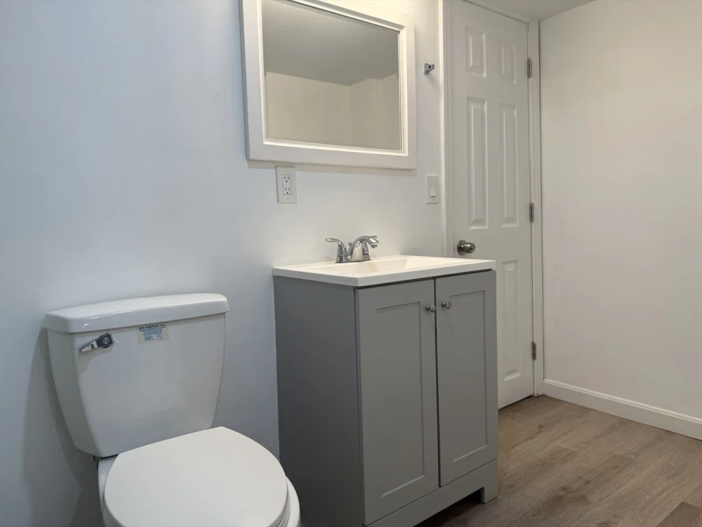 1 bed, 1 bath apartment for rent at 176 Court St Unit 10, Braintree Highlands — photo 6 of 8