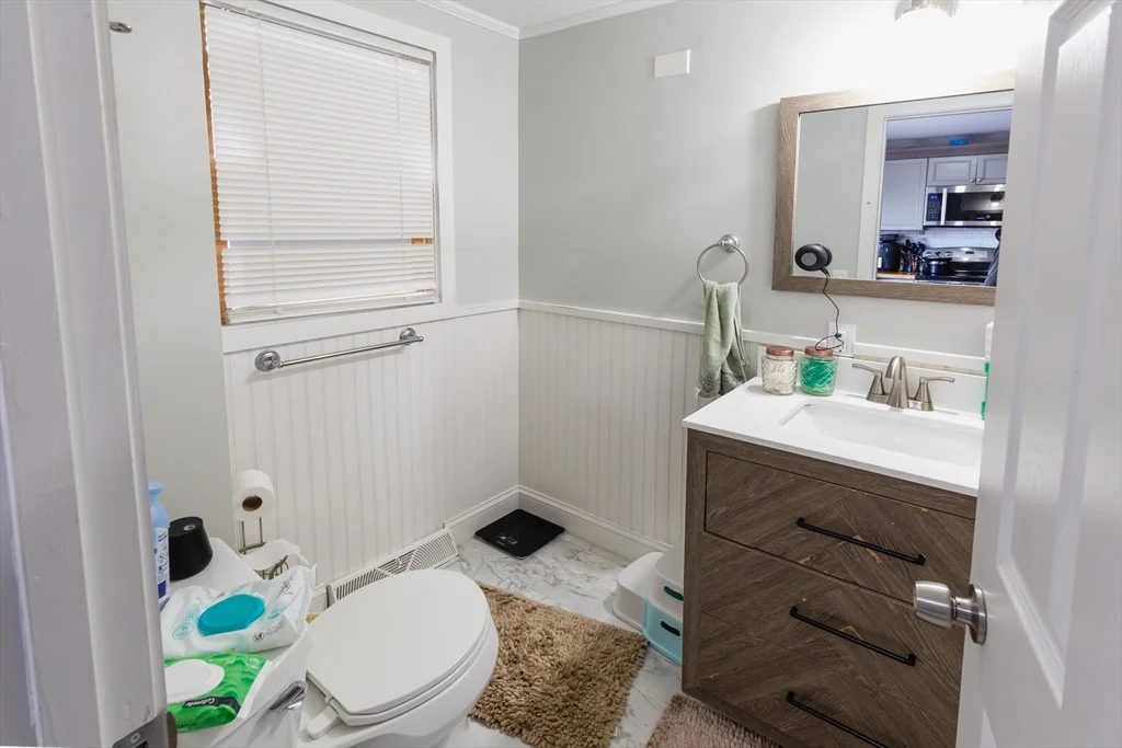 1 bed, 1 bath apartment for rent at 176 Court St Unit 2, Downtown — photo 3 of 6