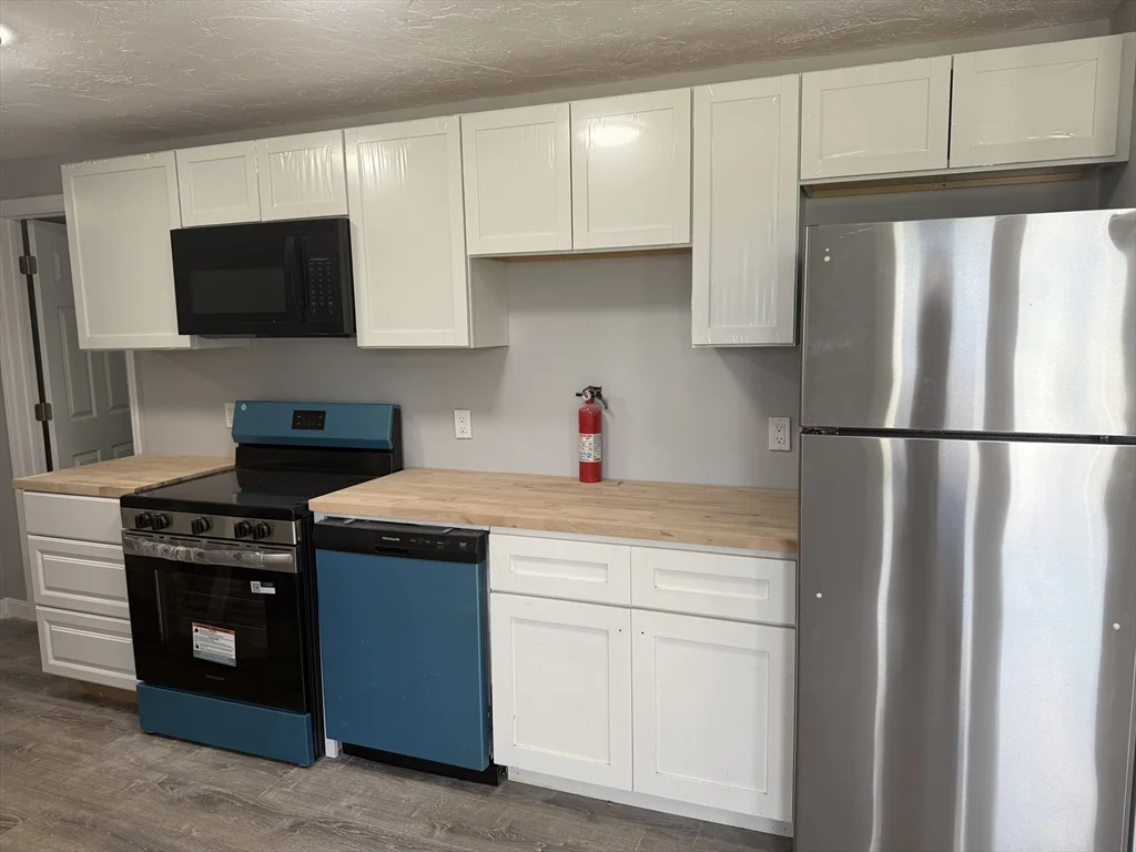2 bed, 1 bath apartment for rent at 176 Court St Unit 4, Braintree Highlands — photo 15 of 19