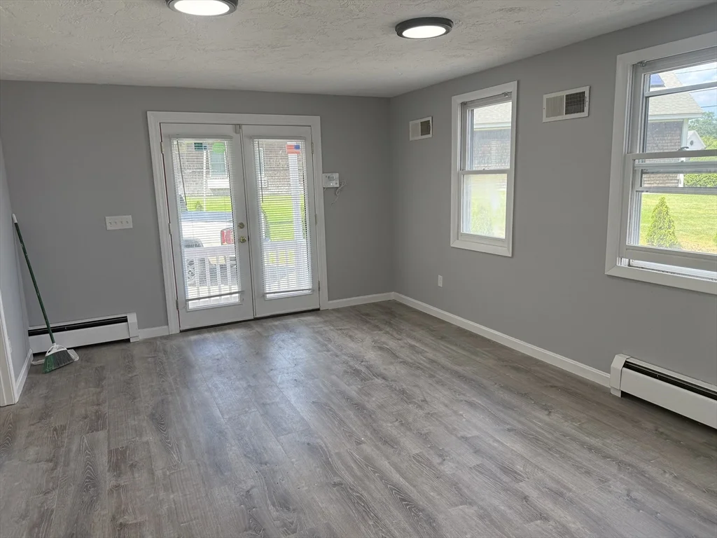 2 bed, 1 bath apartment for rent at 176 Court St Unit 4, Braintree Highlands — photo 13 of 19