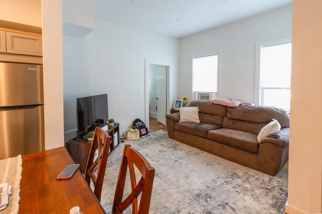 1 bed, 1 bath apartment for rent at 176 Court St Unit 8, Downtown — photo 3 of 4
