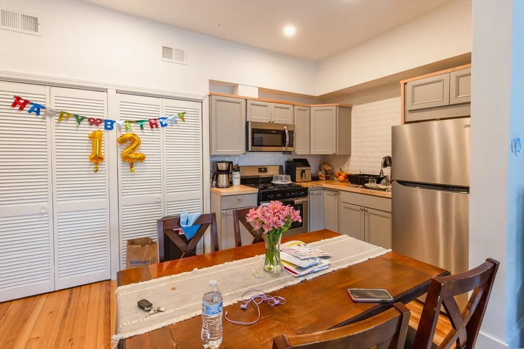 1 bed, 1 bath apartment for rent at 176 Court St Unit 8, Downtown — photo 2 of 4