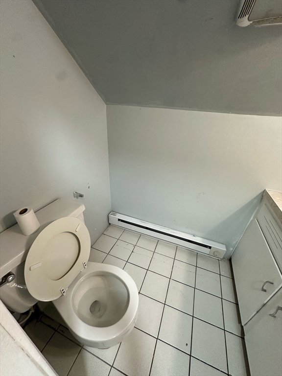 1 bed, 1 bath apartment for rent at 176 Dawes St Unit 3, Lawrence — photo 6 of 8
