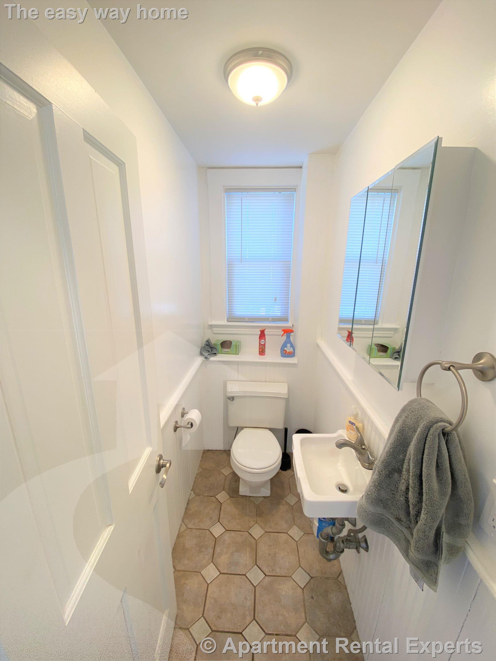 4 bed, 2 bath apartment for rent at 176 Elm St Unit 2, Porter Square — photo 16 of 23